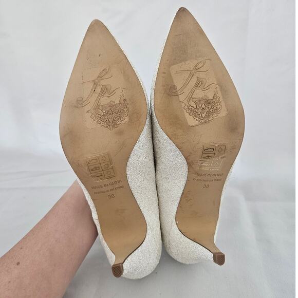 Free People White Glitter Florence Kitten Heel sz 38 Retro Minimalist Wedding - Picture 8 of 8